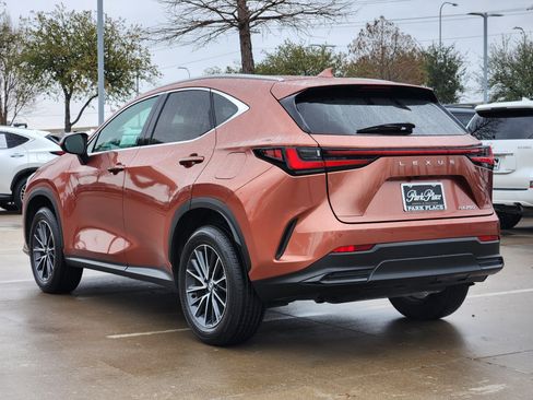 Certified 2025 Lexus NX 250 FWD w/ Premium Package image 4