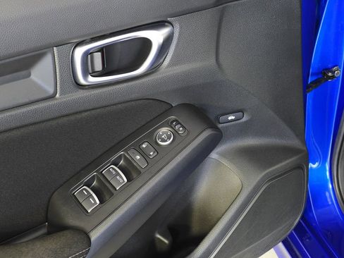 Used 2022 Honda Civic Sport image 12