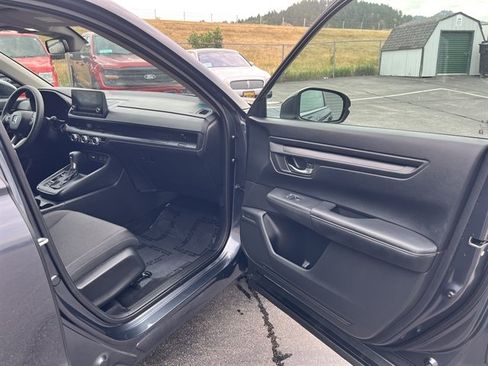 Used 2025 Honda CR-V LX image 30