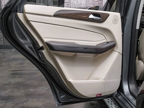 Used 2018 Mercedes-Benz GLE 350 image 42