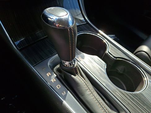 Used 2017 Chevrolet Impala LT FWD image 14