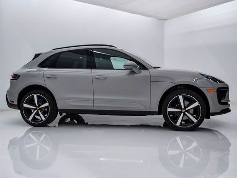 New 2026 Porsche Macan AWD/4WD image 9