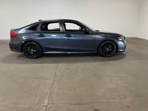 Used 2023 Honda Civic Sport image 2