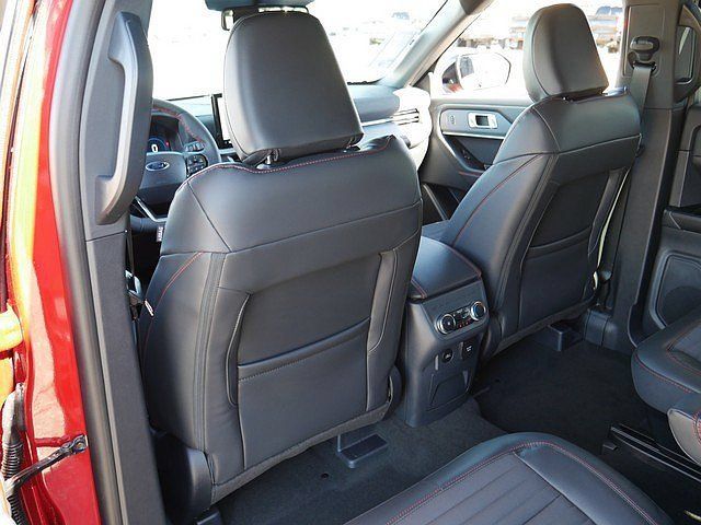 New 2026 Ford Explorer ST-Line w/ ST-Line Street Pack AWD/4WD image 14