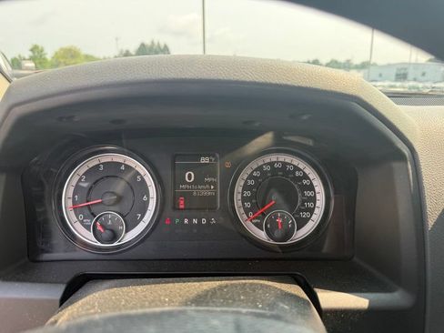 Used 2017 RAM 1500 Express AWD/4WD image 5