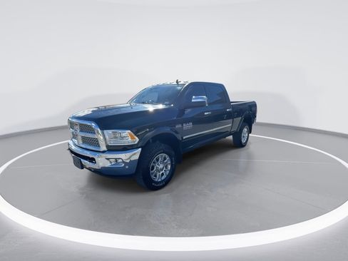 Used 2018 RAM 2500 Laramie w/ Snow Chief Group image 7