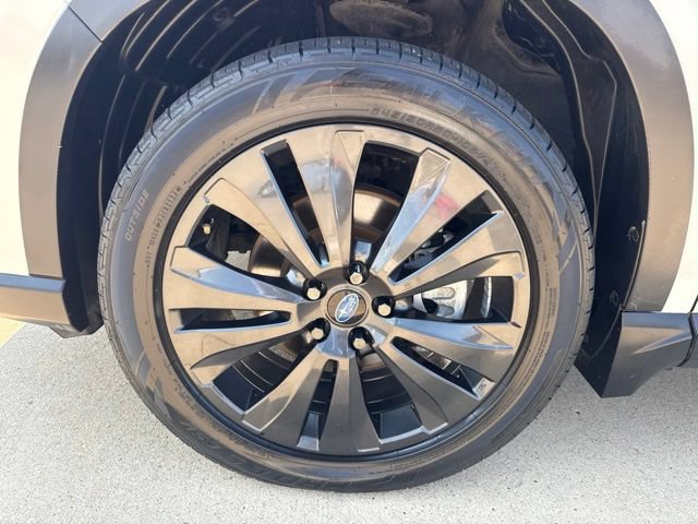Used 2022 Subaru Ascent Onyx Edition AWD/4WD image 6