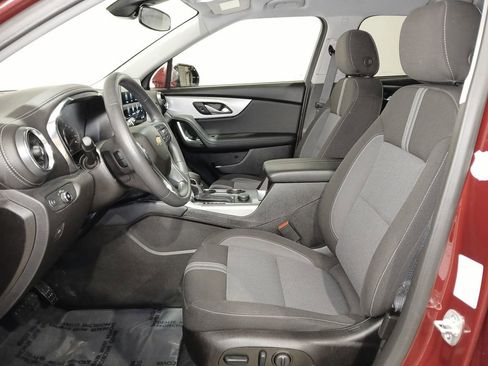 Used 2025 Chevrolet Blazer LT AWD/4WD image 10
