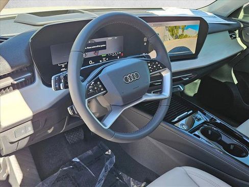 New 2026 Audi Q3 quattro 2.0T AWD/4WD image 3