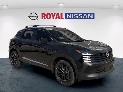 New 2026 Nissan Kicks SR w/ Cold Weather Package FWD image 1