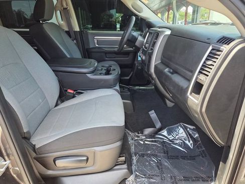 Used 2021 RAM 1500 Classic SLT RWD image 15