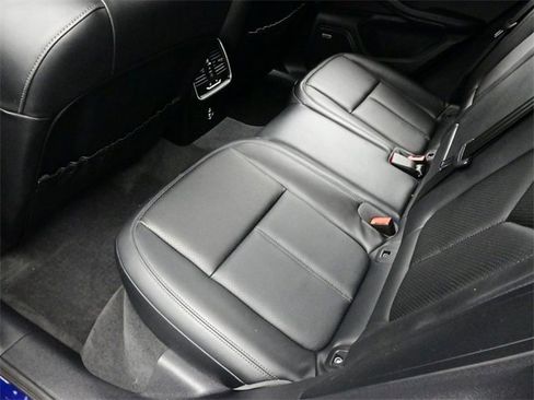 Certified 2023 Porsche Macan S image 15