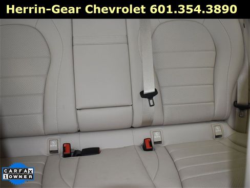 Used 2021 Mercedes-Benz GLC 300 image 27