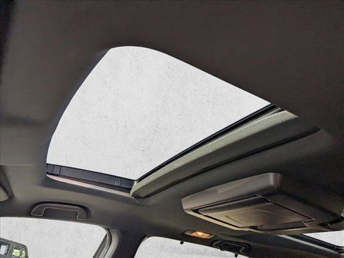 Used 2021 Honda Pilot Black Edition image 16