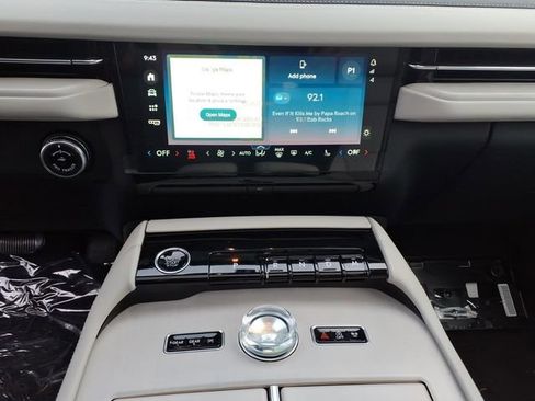 New 2026 Lincoln Navigator Reserve AWD/4WD image 10