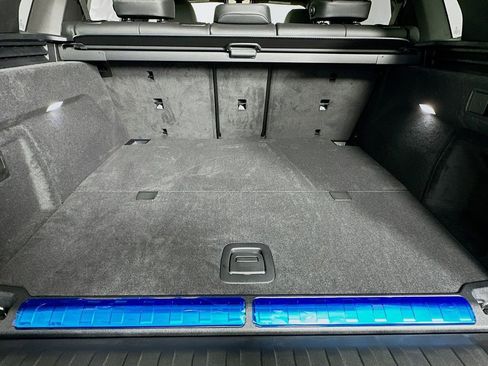 Used 2025 BMW X5 xDrive50e image 32