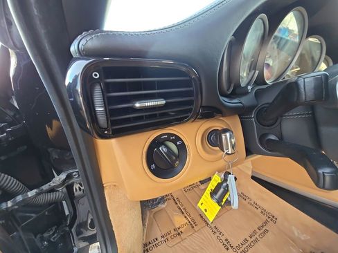 Used 2011 Porsche 911 Turbo S image 22