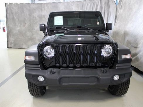 Used 2020 Jeep Wrangler Unlimited Sport image 3