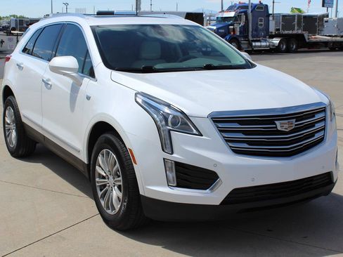 Used 2019 Cadillac XT5 Luxury AWD/4WD image 4