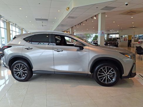 Used 2025 Lexus NX 350 AWD w/ Accessory Package (2T) image 7