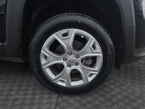 Used 2019 Jeep Renegade Limited w/ UConnect 8.4 Nav Group image 37