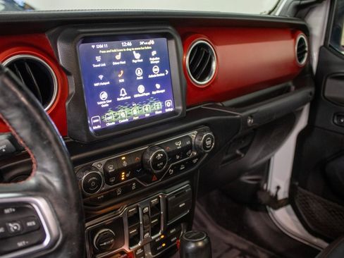 Used 2020 Jeep Gladiator Rubicon image 11