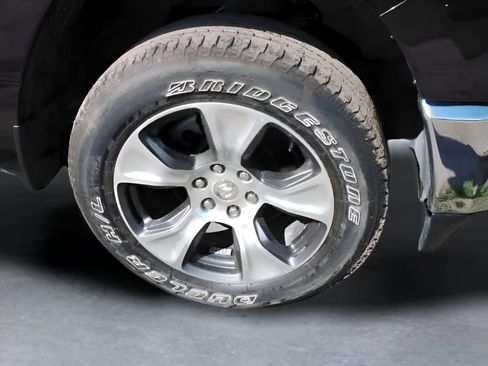 Used 2023 RAM 1500 Laramie AWD/4WD image 42