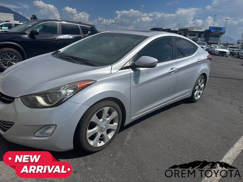 Used 2012 Hyundai Elantra Limited FWD image 2