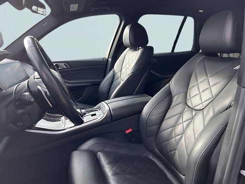 Used 2023 BMW X5 xDrive40i image 9