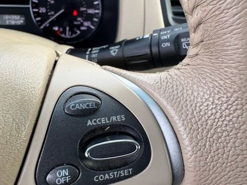 Used 2014 Nissan Pathfinder SL w/ SL Premium Package image 15