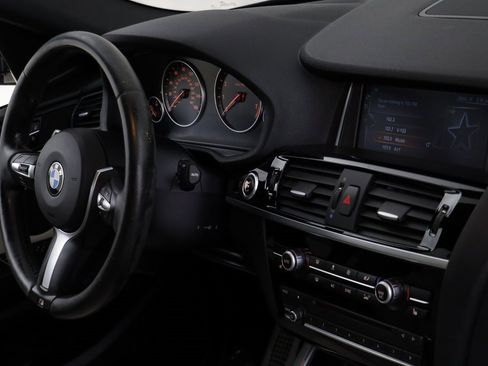 Used 2018 BMW X4 xDrive28i image 21