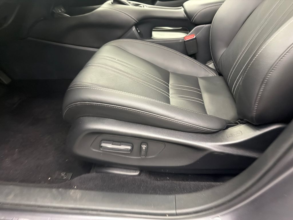 Used 2026 Honda HR-V EX-L image 10
