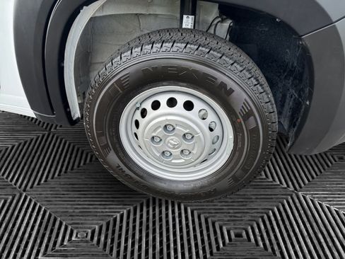 Used 2025 RAM ProMaster 2500 w/ Power Group image 25