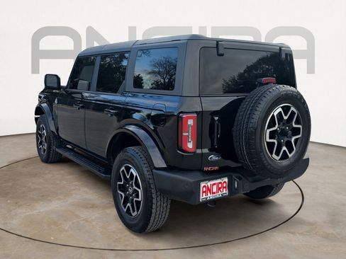 Used 2024 Ford Bronco Outer Banks image 10