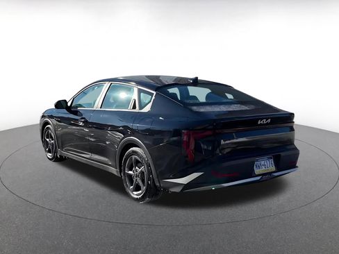 Used 2025 Kia K4 LXS image 11