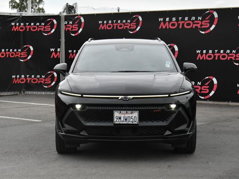Used 2024 Chevrolet Equinox EV RS FWD image 2