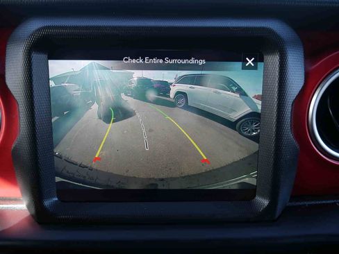 Used 2021 Jeep Wrangler Unlimited Rubicon image 40