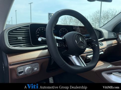 New 2026 Mercedes-Benz GLS 450 4MATIC image 12