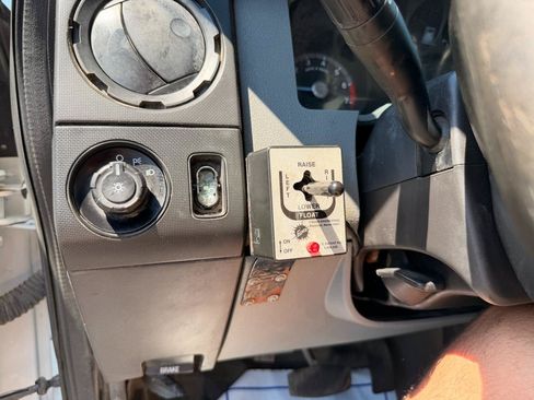 Used 2016 Ford F350 XL w/ Power Equipment Group AWD/4WD image 17