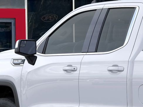 New 2026 GMC Sierra 1500 SLE image 12