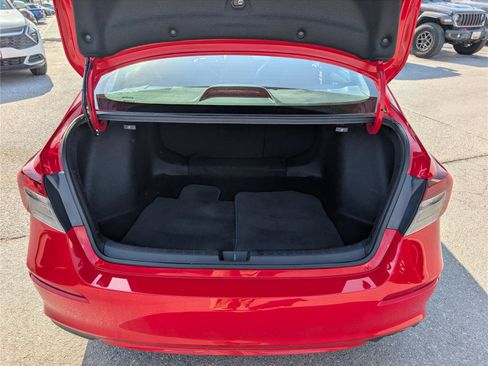 Used 2025 Honda Civic Sport image 13