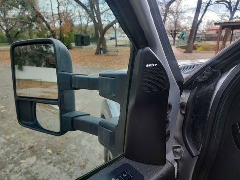 Used 2016 Ford F250 Lariat w/ Lariat Interior Package image 19