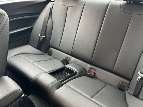 Used 2020 BMW 230i Coupe w/ M Sport Package image 12