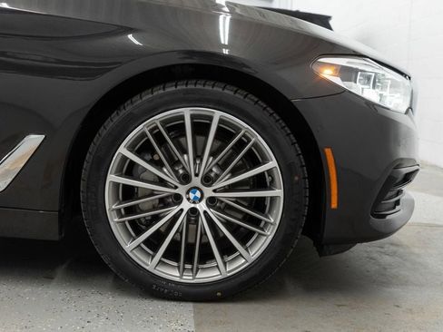 Used 2019 BMW 530i xDrive w/ Premium Package AWD/4WD image 42