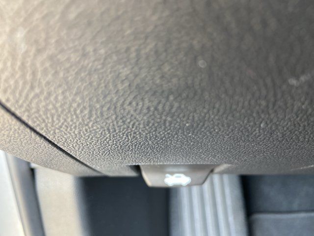 Used 2026 Chevrolet Equinox LT AWD/4WD image 49