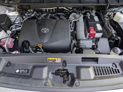 Used 2022 Toyota Highlander XLE image 22