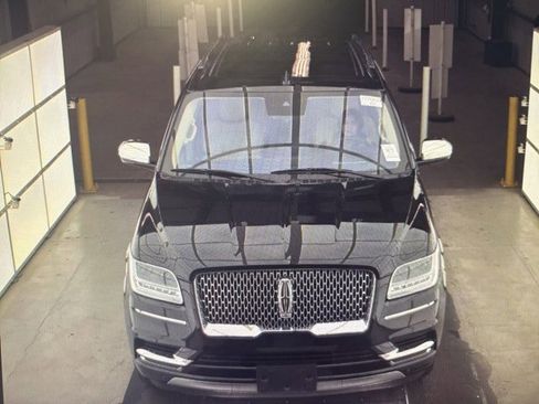Used 2020 Lincoln Navigator Black Label image 2