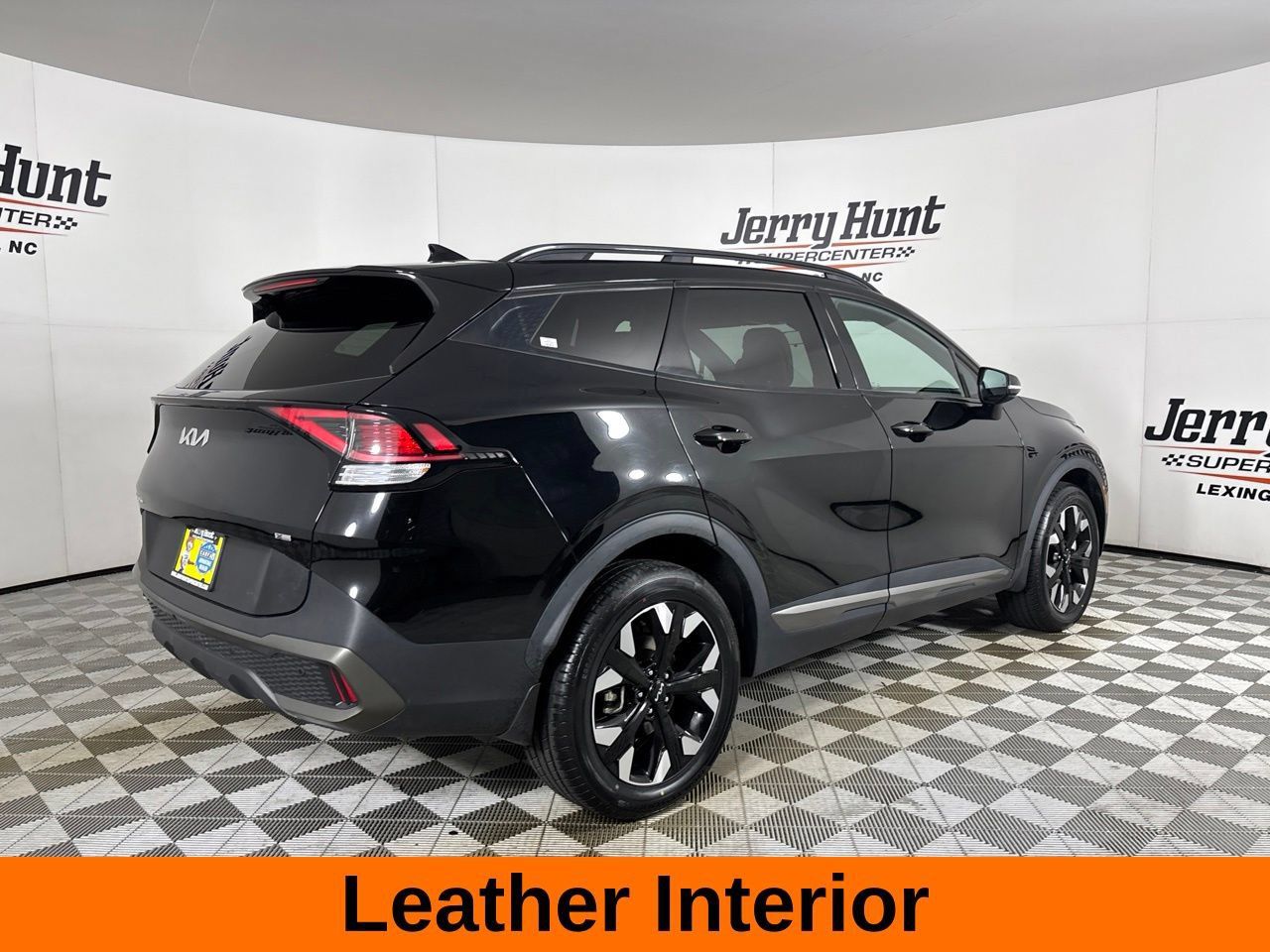 Used 2023 Kia Sportage X-Line w/ X-Line Premium Package AWD/4WD image 6