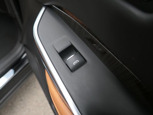 Certified 2023 Cadillac XT4 Premium Luxury w/ Technology Package FWD image 26