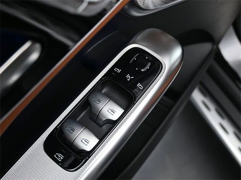 New 2026 Mercedes-Benz GLC 300 image 13